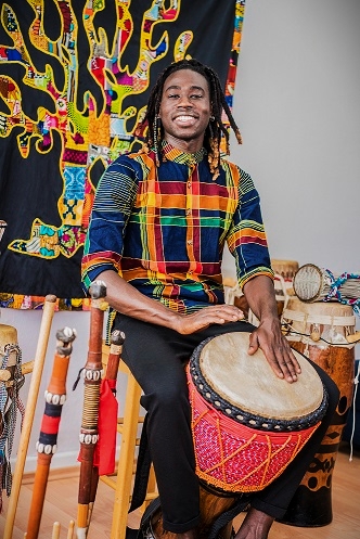 KhadimDjembe - KLEIN.jpg